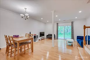 903 Maplecrest Rd, Edison, NJ 08820 - Photo 6