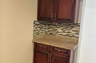 102 Albury Way, North Brunswick Township, NJ 08902 - Photo 8