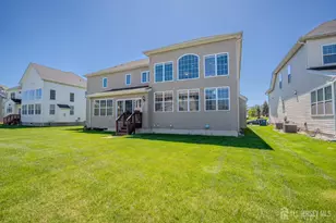 27 Greylynne Dr, Monroe Township, NJ 08831 - Photo 64