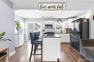 93 Marion St, Carteret, NJ 07008 - Photo 8