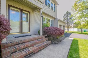 14 Dov Pl, South Brunswick Township, NJ 08824 - Photo 4