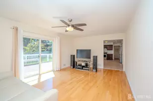 14 Dov Pl, South Brunswick Township, NJ 08824 - Photo 20
