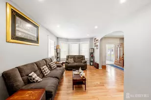 28 Oak Ln, Trenton, NJ 08618 - Photo 4