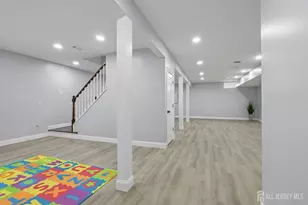 239 Suttons Ln, Edison, NJ 08817 - Photo 22