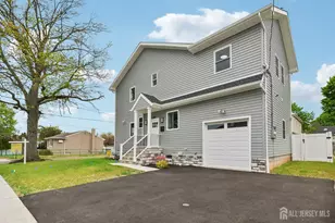239 Suttons Ln, Edison, NJ 08817 - Photo 6