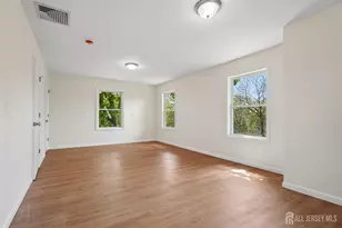 806 Benner St, Highland Park, NJ 08904 - Photo 8