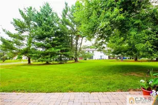 123 Pear Tree Ln, Franklin Township, NJ 08823 - Photo 12