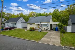 520 N Park Dr N, Perth Amboy, NJ 08861 - Photo 2