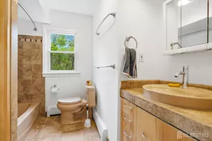 98 S Main Street S, Cranbury Township, NJ 08512 - Photo 20