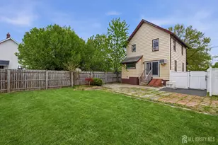 [Address not provided], Woodbridge Township, NJ 07095 - Photo 20