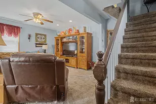 32 Lloyd St, Edison, NJ 08817 - Photo 8