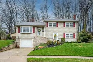 8 Adelphi Ct, Edison, NJ 08837 - Photo 1