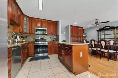 13 Diaz Court, Franklin Township, NJ 08823 - Photo 4