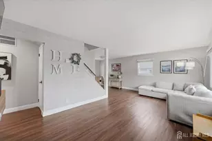 38 Wendy Rd, Woodbridge Township, NJ 07067 - Photo 6