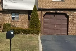 5 Coventry Ct, Old Bridge Township, NJ 07747 - Photo 2