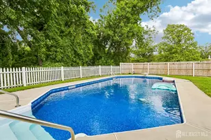 13 Spruce Ave, Bordentown Twp, NJ 08505 - Photo 10