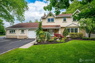688 Grove Avenue, Edison, NJ 08820 - Photo 2