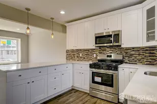 117 Dorothy St, Carteret, NJ 07008 - Photo 6