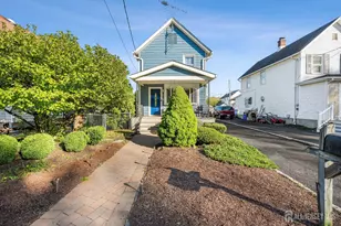 42 John St, Helmetta, NJ 08828 - Photo 2
