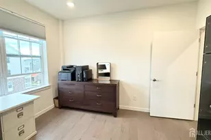 542 Lorhan Dr, Piscataway Township, NJ 08854 - Photo 30