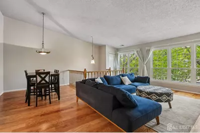 38 Edward Drive, Franklin Township, NJ 08823 - Photo 4