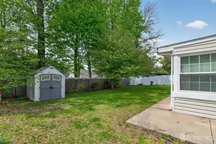 24 Moryan Rd, Edison, NJ 08817 - Photo 24