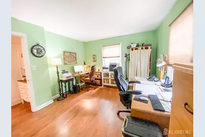 608 E Hendricks Boulevard E, South Plainfield, NJ 07080 - Photo 22
