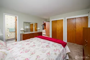 136 Roberts Ave, Piscataway Township, NJ 08854 - Photo 10