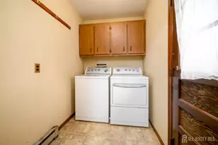 136 Roberts Ave, Piscataway Township, NJ 08854 - Photo 20