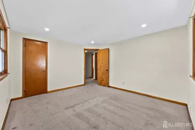 21 Starlit Drive, Middlesex, NJ 08846 - Photo 18