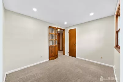 21 Starlit Drive, Middlesex, NJ 08846 - Photo 16