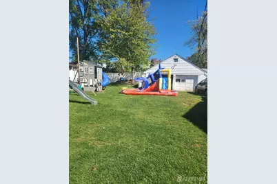 215 Summit Avenue, Fords, NJ 08863 - Photo 2