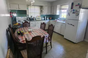 215 Summit Ave, Fords, NJ 08863 - Photo 6