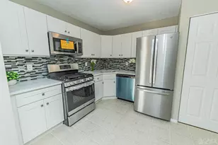 142 Darwin Ln, North Brunswick Township, NJ 08902 - Photo 2