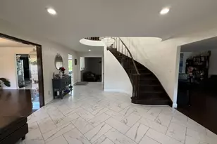 4 Fern Ct, North Brunswick Township, NJ 08902 - Photo 2