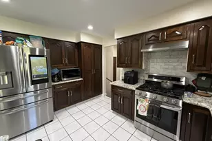 4 Fern Ct, North Brunswick Township, NJ 08902 - Photo 8