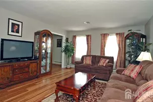 475 Rockport Way, Monroe Township, NJ 08831 - Photo 2