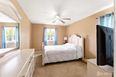 181 Glenwood Avenue, Burlington Twp, NJ 08016 - Photo 12
