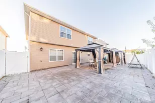 66 S Whittier St, Carteret, NJ 07008 - Photo 2