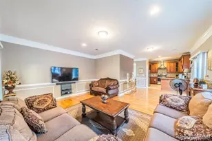 66 S Whittier St, Carteret, NJ 07008 - Photo 6
