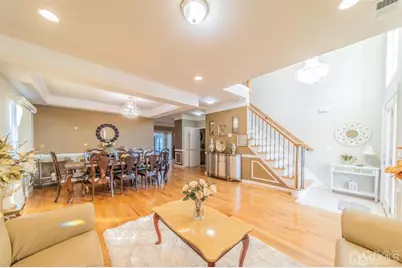 66 S Whittier Street, Carteret, NJ 07008 - Photo 4