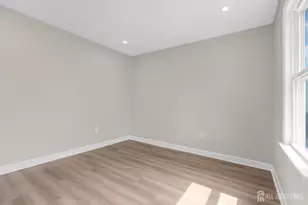 21 Market St, Edison, NJ 08817 - Photo 16