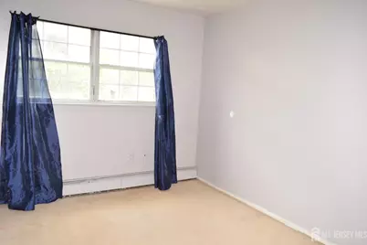 31 Larch Street, Carteret, NJ 07008 - Photo 6