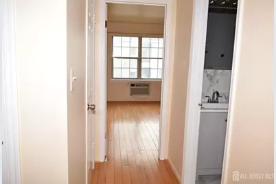 31 Larch Street, Carteret, NJ 07008 - Photo 24