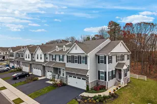 2812 Hayden Ct, Monroe Township, NJ 08831 - Photo 2