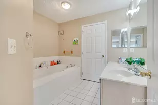 55 Guisborough Way, Edison, NJ 08820 - Photo 8