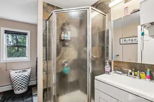 66 Brandywine Rd, Fords, NJ 08863 - Photo 14