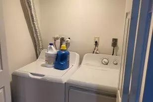 1002 Hidden Village Dr, Perth Amboy, NJ 08861 - Photo 6