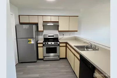 251 Hyde Park Road, Franklin Township, NJ 08873 - Photo 6