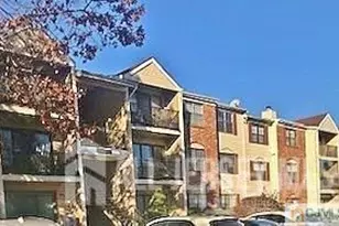 400 Lancaster Ct, Piscataway Township, NJ 08854 - Photo 2